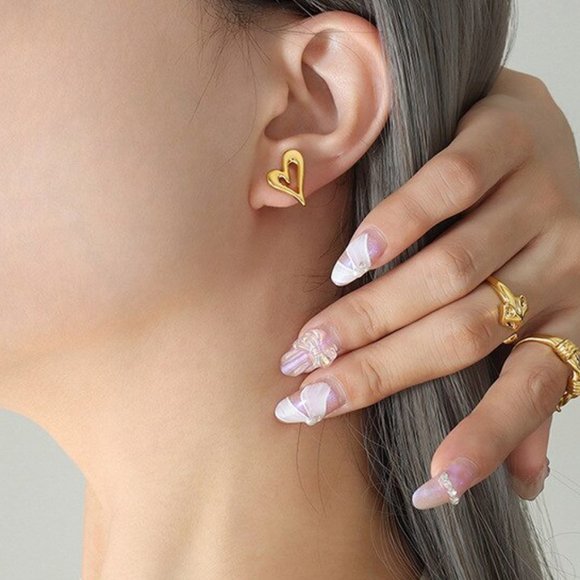 Heart Shaped Stud Earrings 18K Gold Plating Stainless Steel - Picture 2 of 11